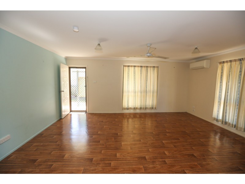 30 Beak Street, New Auckland QLD 4680