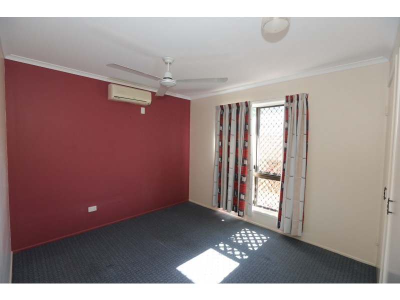 30 Beak Street, New Auckland QLD 4680