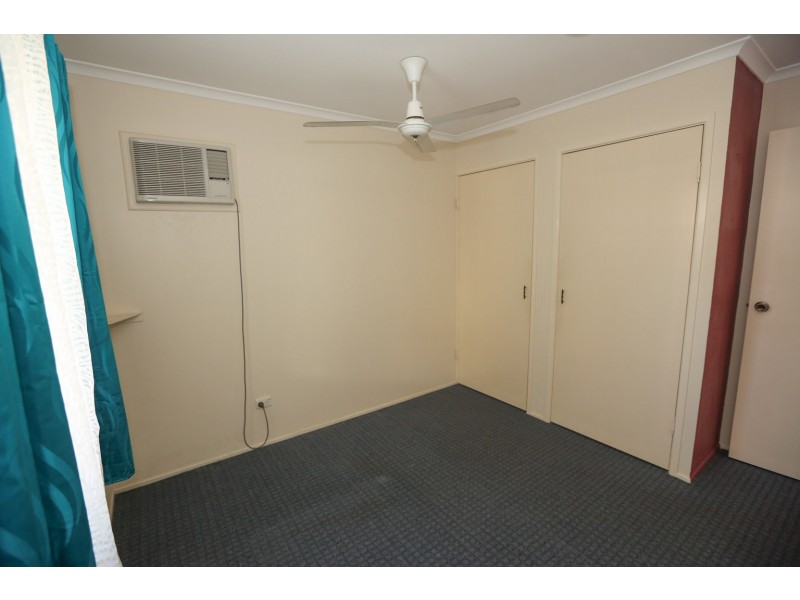 30 Beak Street, New Auckland QLD 4680