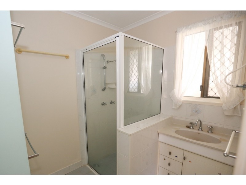 30 Beak Street, New Auckland QLD 4680