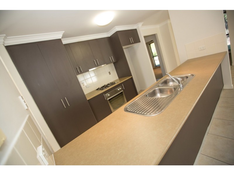 101 Emmadale Drive, New Auckland QLD 4680