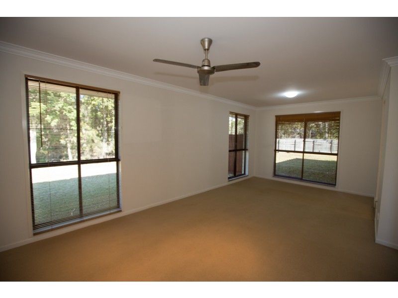 101 Emmadale Drive, New Auckland QLD 4680