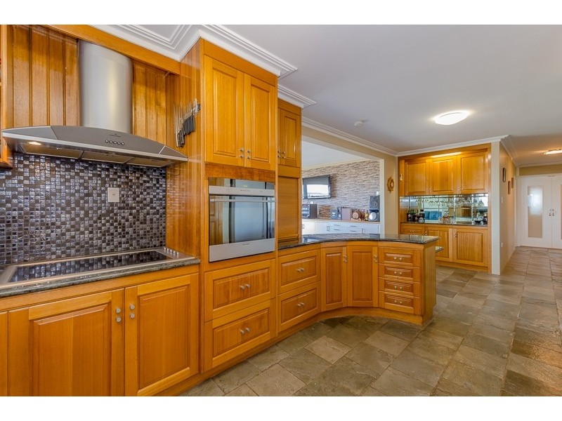 240 Goondoon Street, South Gladstone QLD 4680