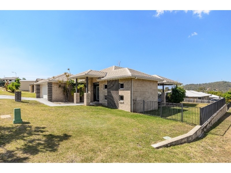12 Grasstree Crescent, Kirkwood QLD 4680