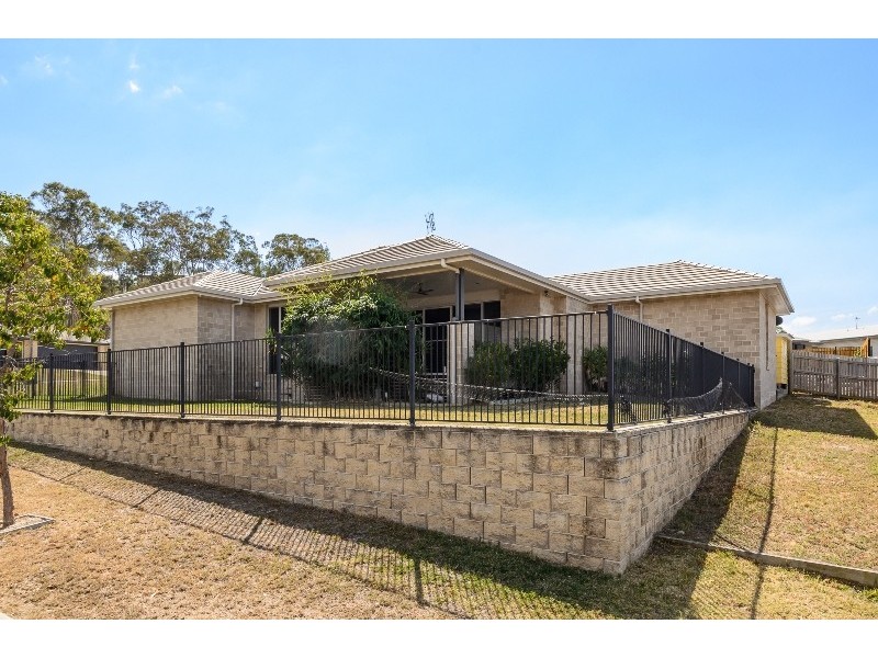 12 Grasstree Crescent, Kirkwood QLD 4680