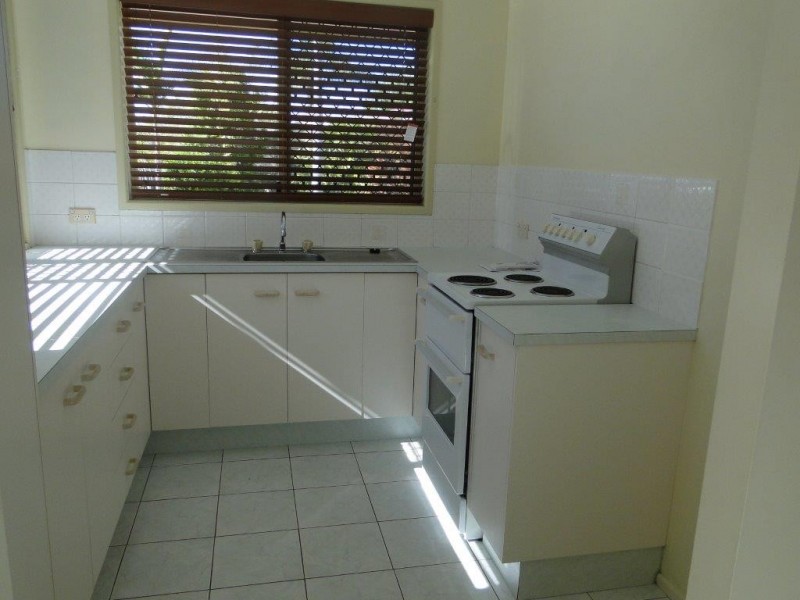 1/20 CHAPMAN DRIVE, Clinton QLD 4680