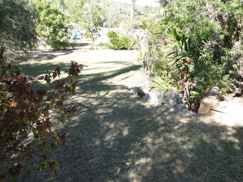 1/20 CHAPMAN DRIVE, Clinton QLD 4680