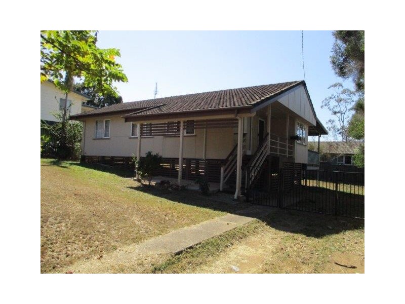 6 BRUNKE STREET, West Gladstone QLD 4680