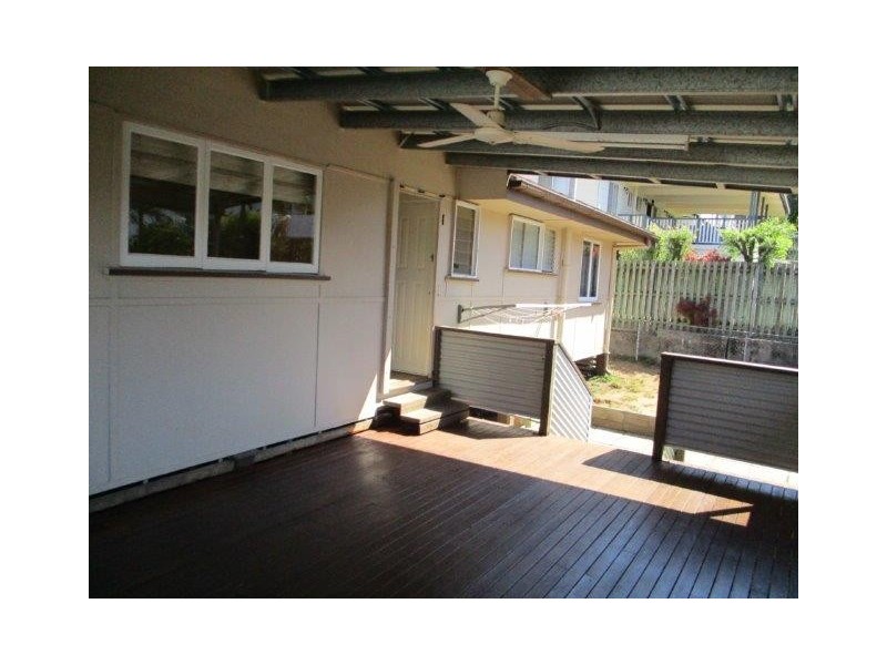 6 BRUNKE STREET, West Gladstone QLD 4680