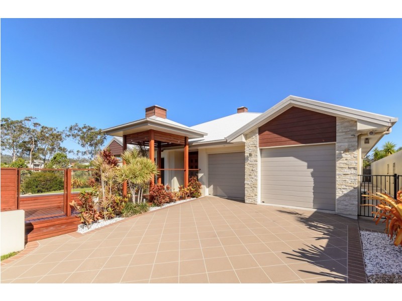 11 Grasstree Crescent, Kirkwood QLD 4680