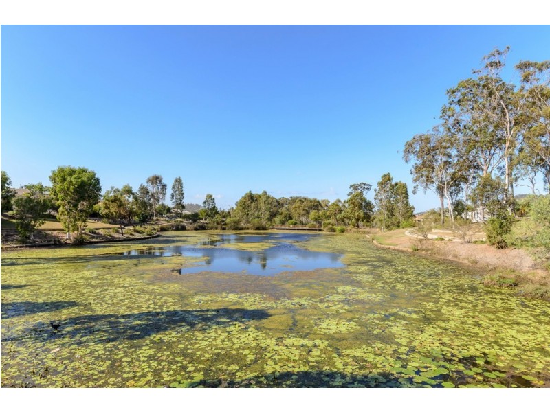 11 Grasstree Crescent, Kirkwood QLD 4680