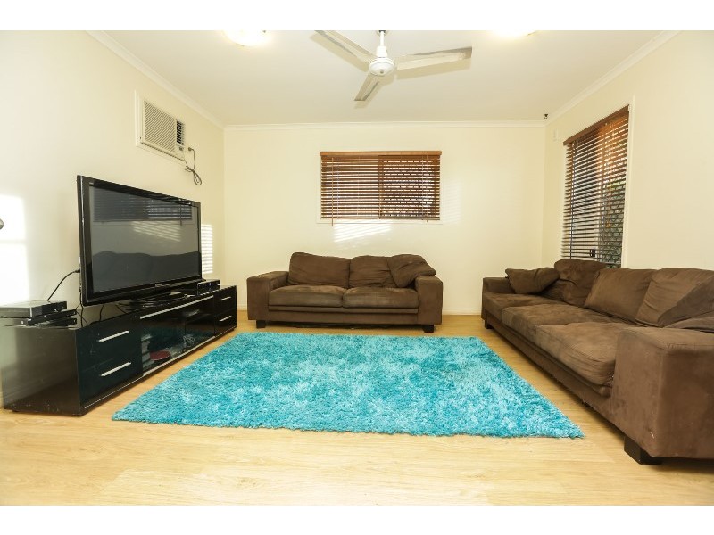 7 Leonie Court, New Auckland QLD 4680