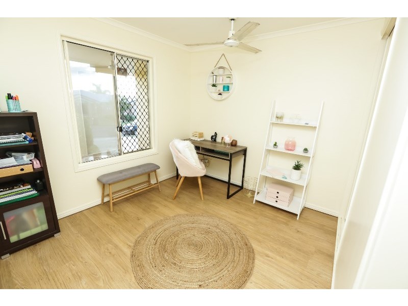 7 Leonie Court, New Auckland QLD 4680