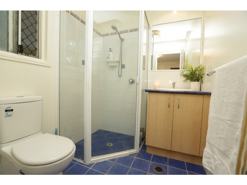 7 Leonie Court, New Auckland QLD 4680