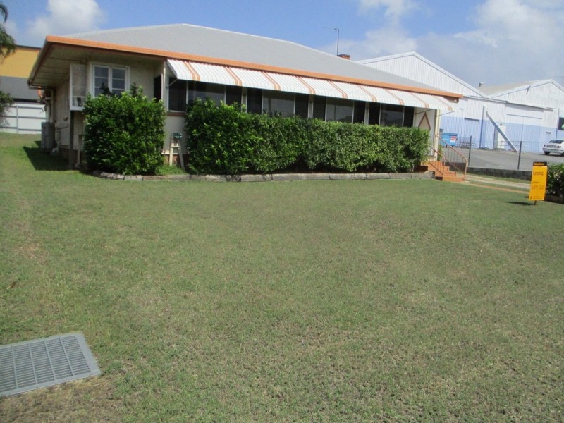 99 OAKA LANE, South Gladstone QLD 4680