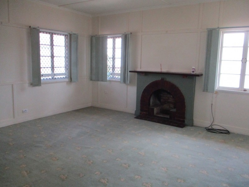 99 OAKA LANE, South Gladstone QLD 4680