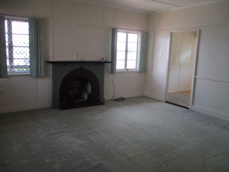 99 OAKA LANE, South Gladstone QLD 4680