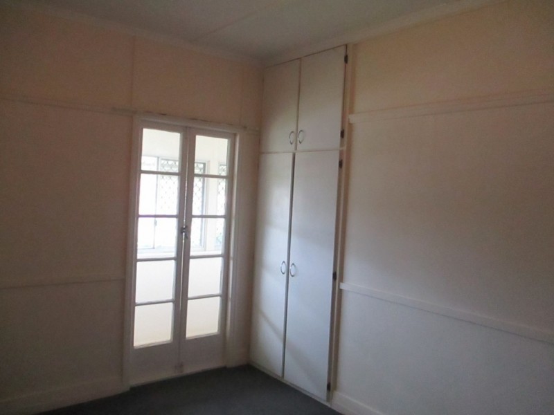 99 OAKA LANE, South Gladstone QLD 4680