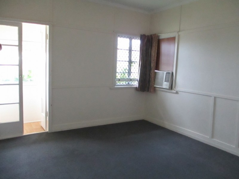 99 OAKA LANE, South Gladstone QLD 4680