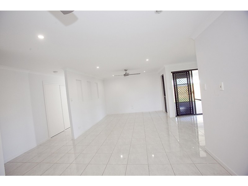 2 BEATLE PARADE, Calliope QLD 4680