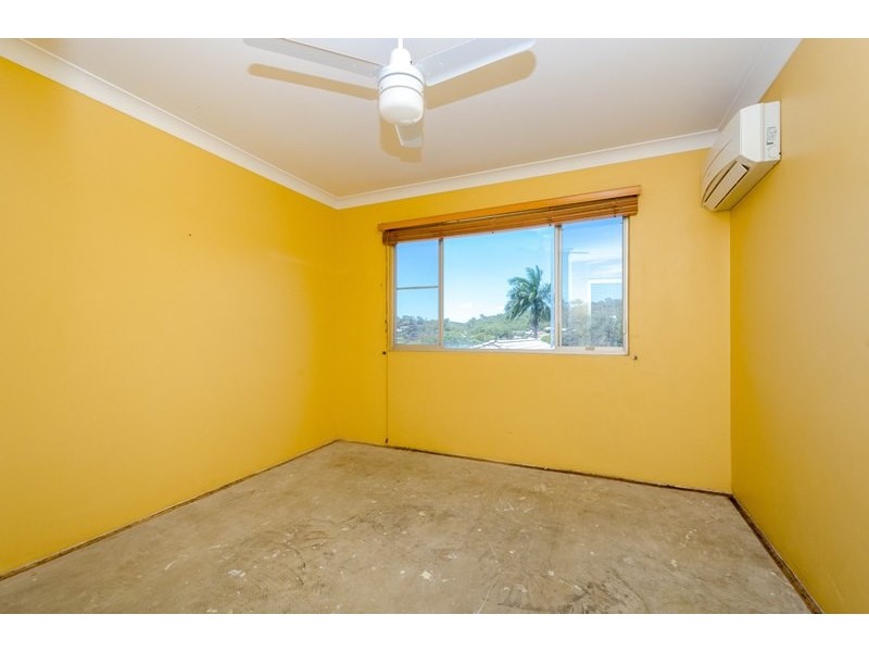 11 Walters Avenue, West Gladstone QLD 4680