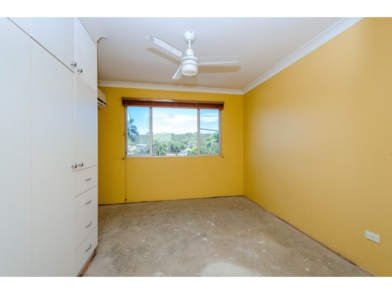 11 Walters Avenue, West Gladstone QLD 4680