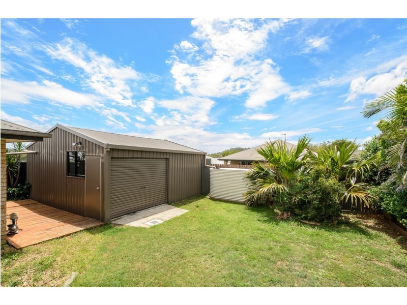 15 Bottlebrush Drive, Kirkwood QLD 4680