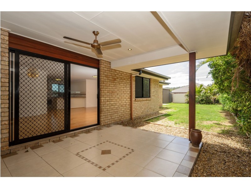 15 Bottlebrush Drive, Kirkwood QLD 4680