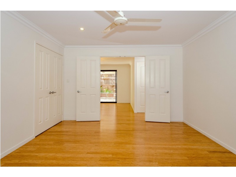 15 Bottlebrush Drive, Kirkwood QLD 4680