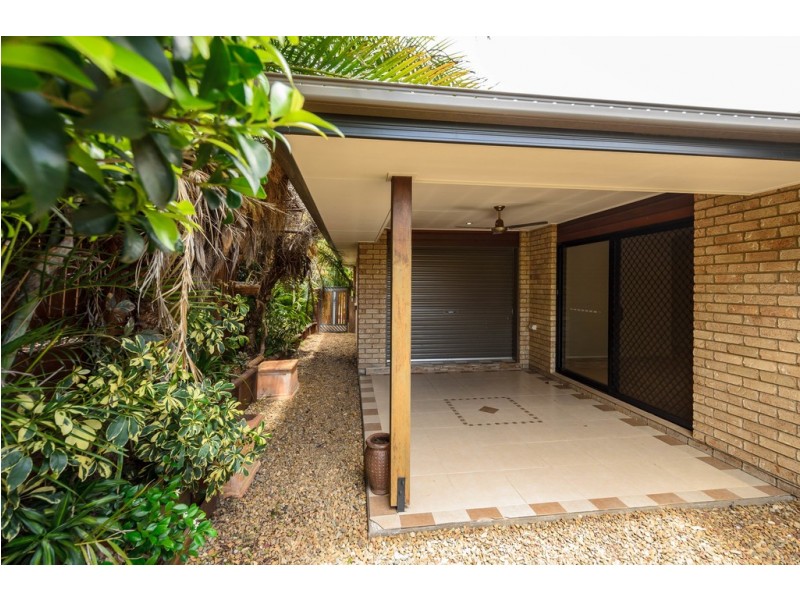 15 Bottlebrush Drive, Kirkwood QLD 4680