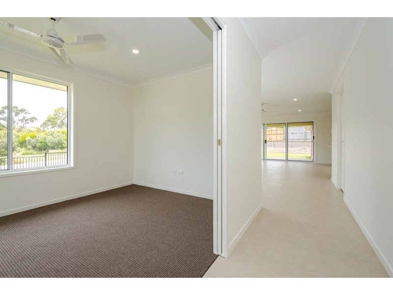35 Peter Corones Drive, Kirkwood QLD 4680