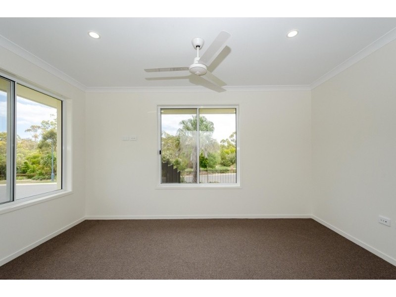 35 Peter Corones Drive, Kirkwood QLD 4680