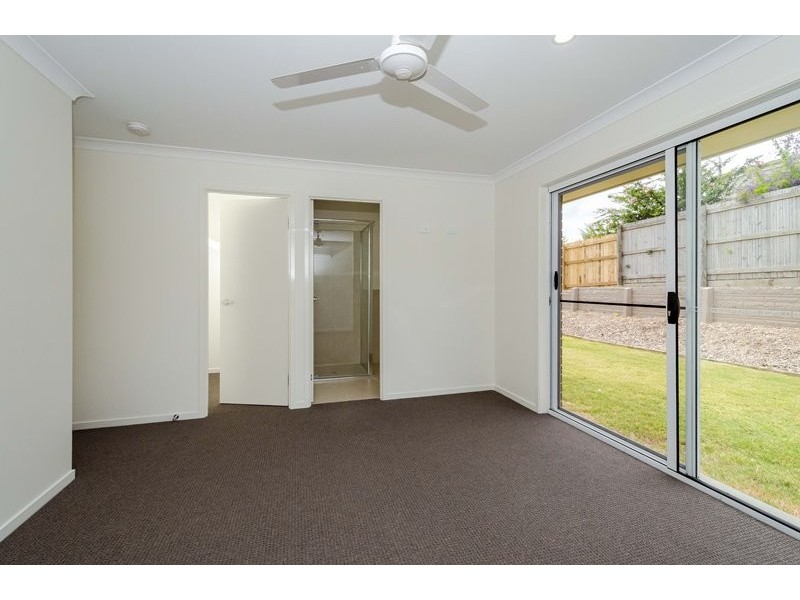 35 Peter Corones Drive, Kirkwood QLD 4680