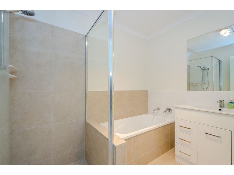 35 Peter Corones Drive, Kirkwood QLD 4680