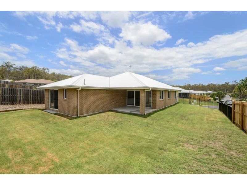 35 Peter Corones Drive, Kirkwood QLD 4680