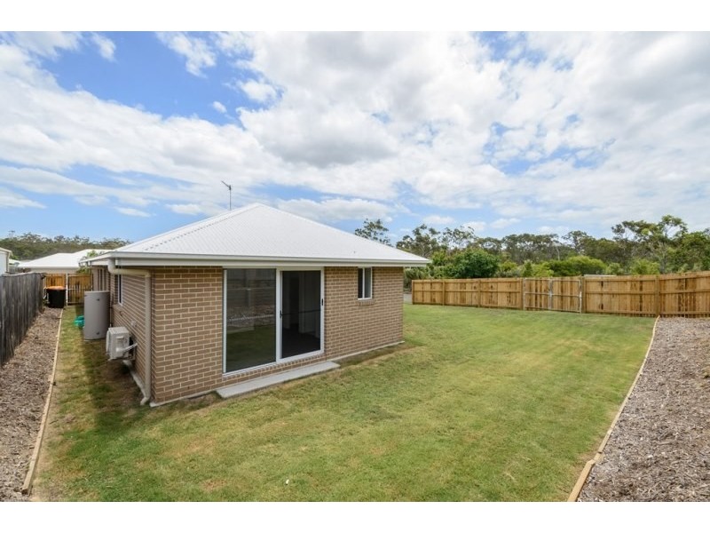 35 Peter Corones Drive, Kirkwood QLD 4680