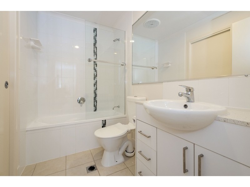 8/15 Morris Avenue, Calliope QLD 4680