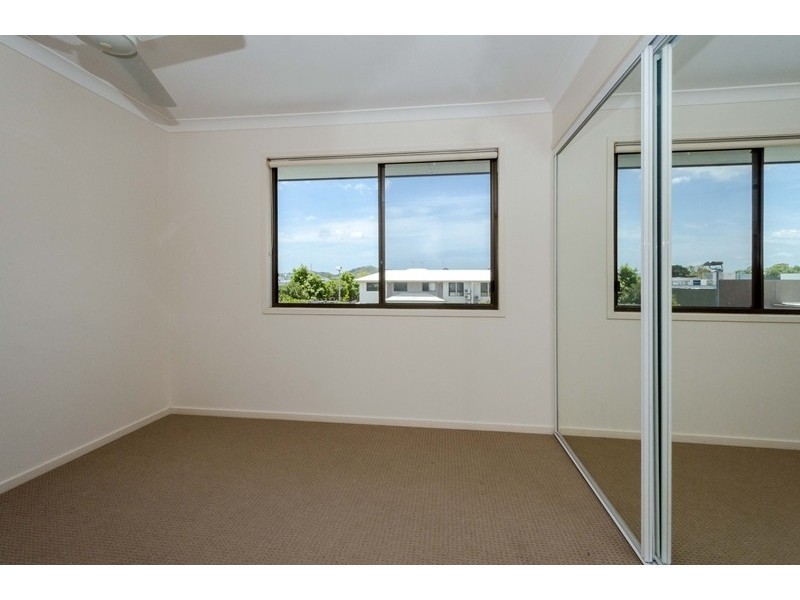 8/15 Morris Avenue, Calliope QLD 4680