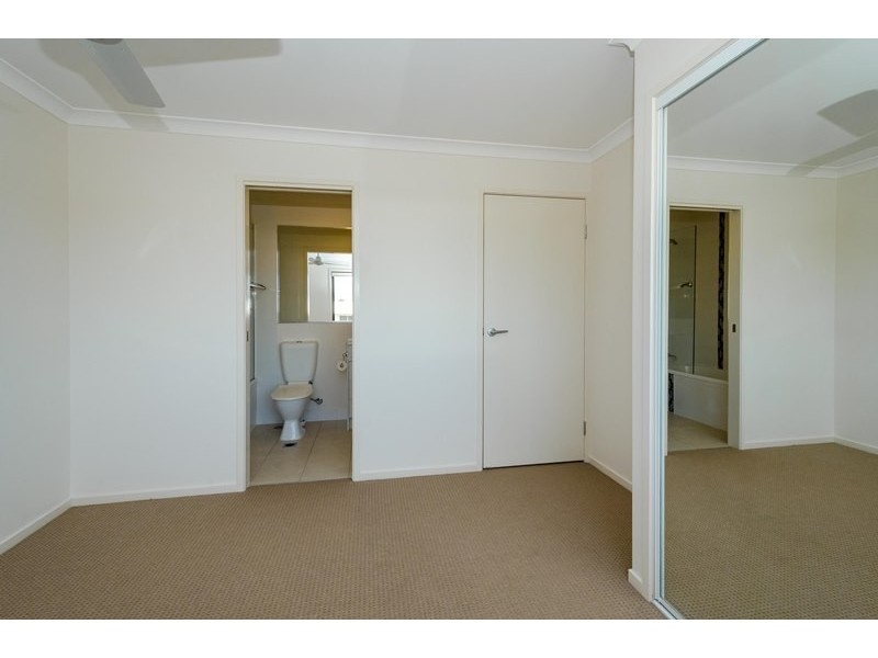 8/15 Morris Avenue, Calliope QLD 4680