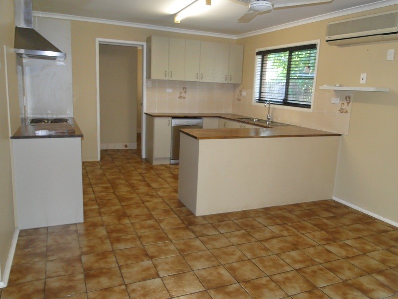 13 AQUARIUS STREET, Clinton QLD 4680