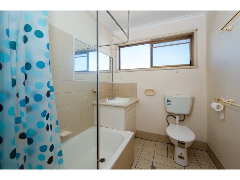 4/196 Auckland Street, South Gladstone QLD 4680