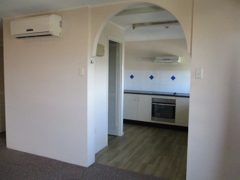 28/7 KENT STREET, West Gladstone QLD 4680