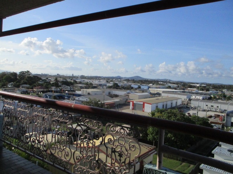 28/7 KENT STREET, West Gladstone QLD 4680