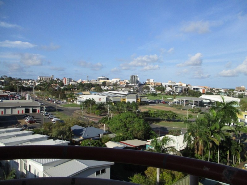 28/7 KENT STREET, West Gladstone QLD 4680