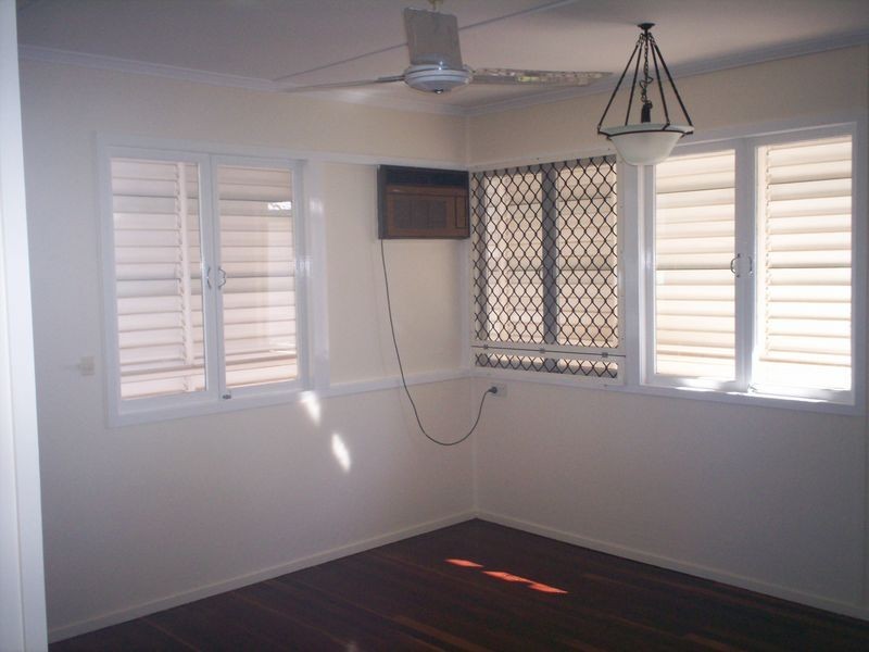 16 Norris Street, West Gladstone QLD 4680