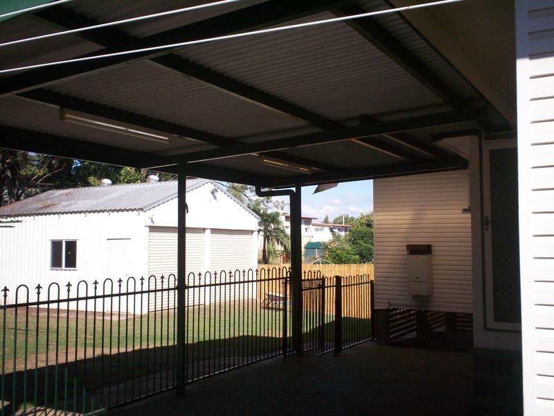16 Norris Street, West Gladstone QLD 4680