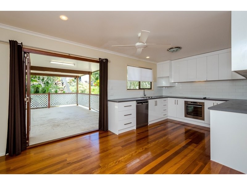 7 Carinya Drive, Clinton QLD 4680