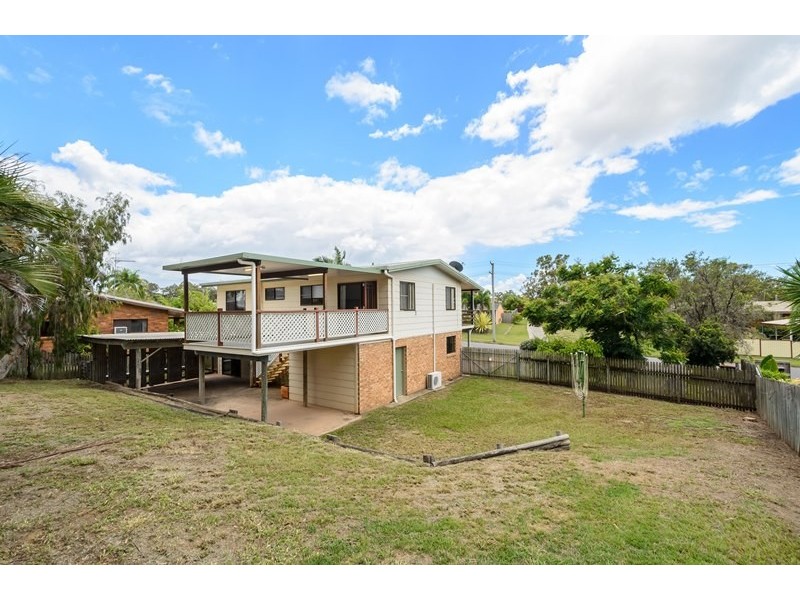 7 Carinya Drive, Clinton QLD 4680