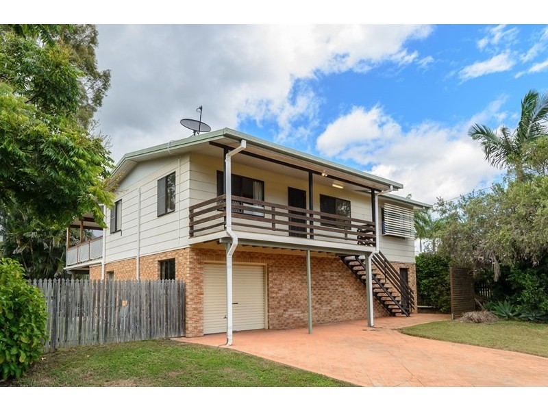 7 Carinya Drive, Clinton QLD 4680