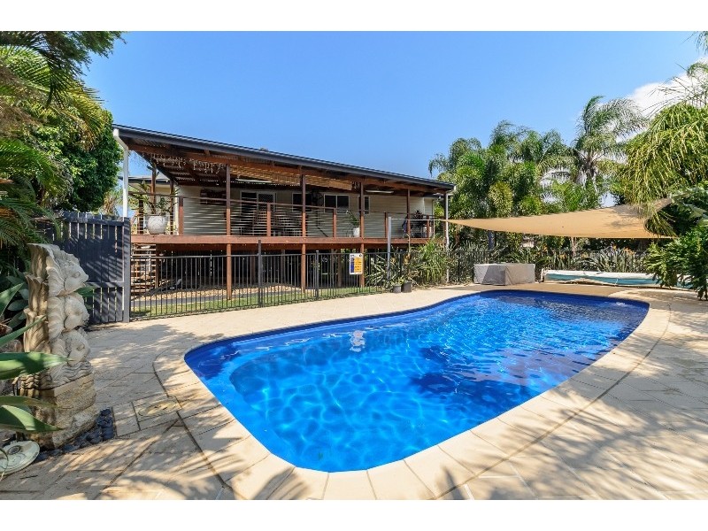 17 Wattora Close, Boyne Island QLD 4680